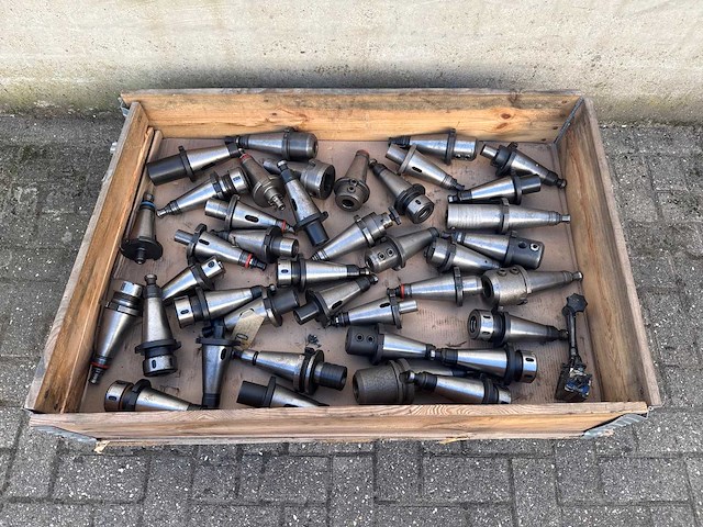 Partij sk-50 frees gereedschap houders - afbeelding 1 van  5