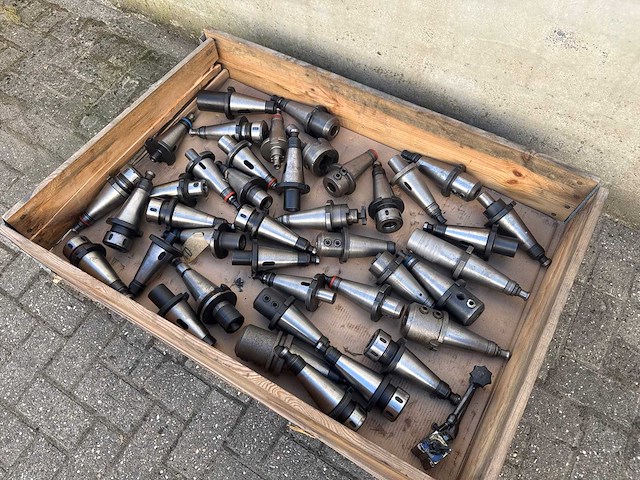 Partij sk-50 frees gereedschap houders - afbeelding 2 van  5