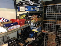 Partij skeelers en accessoires - afbeelding 1 van  10