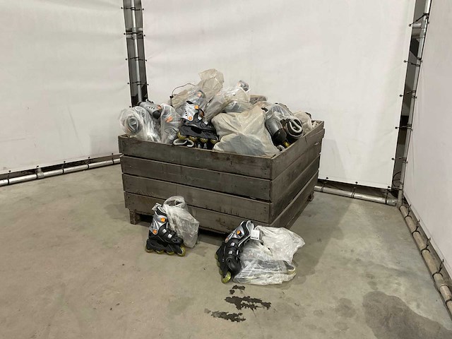 Partij skeelers - afbeelding 1 van  7