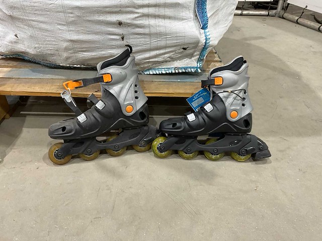 Partij skeelers - afbeelding 6 van  7