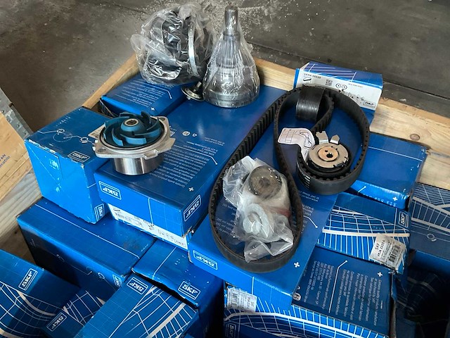 Partij skf auto/ motor onderdelen - afbeelding 1 van  7