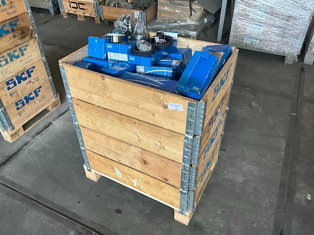 Partij skf auto/ motor onderdelen - afbeelding 3 van  7