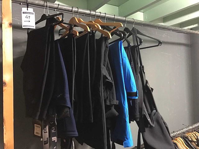 Partij skibroeken - afbeelding 1 van  1