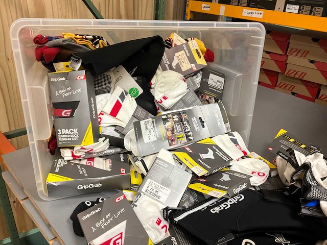 Partij skinfoil / gripgrab / supag sokken overschoenen en handschoenen - afbeelding 4 van  4