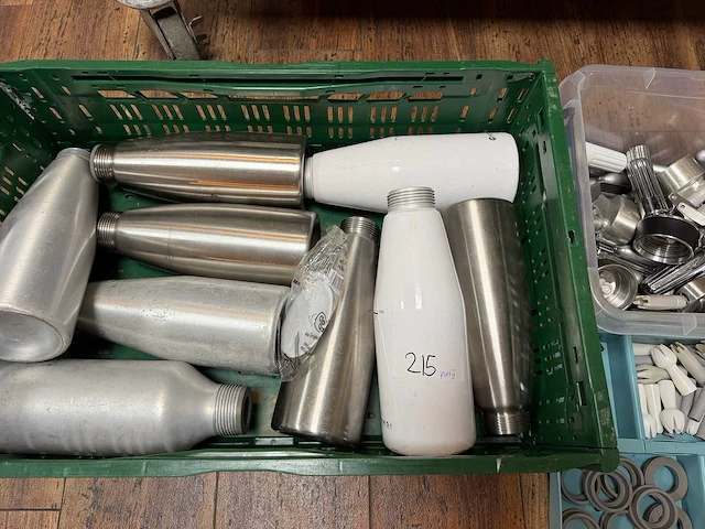 Partij slagroomspuiten, patronen en toebehoren - afbeelding 4 van  7