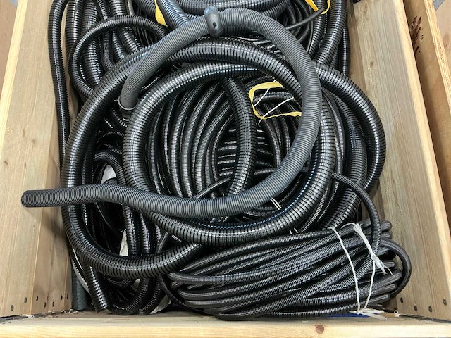 Partij slang t.b.v. industriële robots - afbeelding 3 van  5