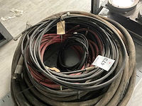 Partij slangen en kabels - afbeelding 2 van  2