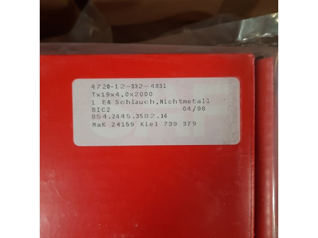 Partij slangen en klemmen - afbeelding 4 van  8