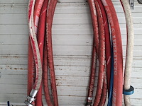 Partij slangen met koppelingen - afbeelding 1 van  4