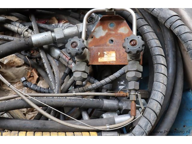 Partij slangen o.a. hansa-flex hydrauliekslang en 856 4sp 19 - afbeelding 3 van  8