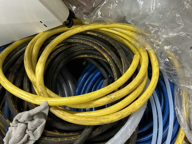 Partij slangen - afbeelding 3 van  6