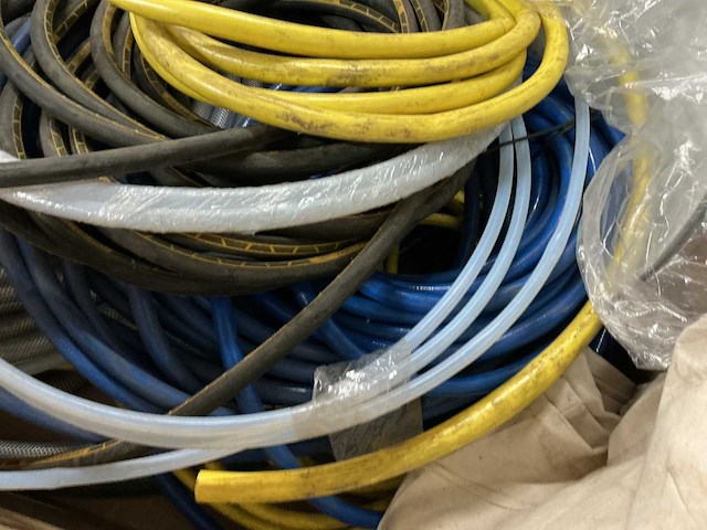 Partij slangen - afbeelding 5 van  6