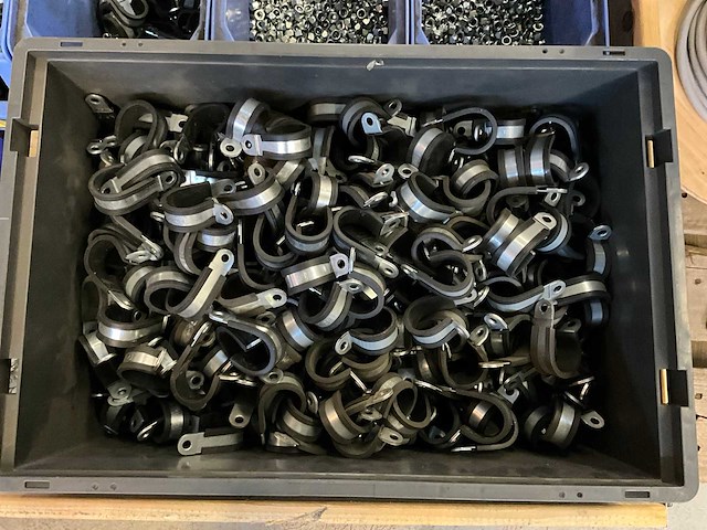 Partij slangklemmen en bevestigingsmateriaal - afbeelding 5 van  5