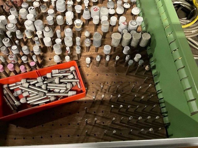 Partij slijpgereedschap - afbeelding 11 van  14