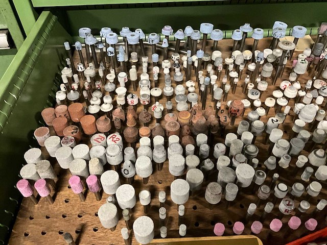 Partij slijpgereedschap - afbeelding 13 van  14