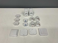 Partij slimme schakelaars en stekkermodules - afbeelding 1 van  3