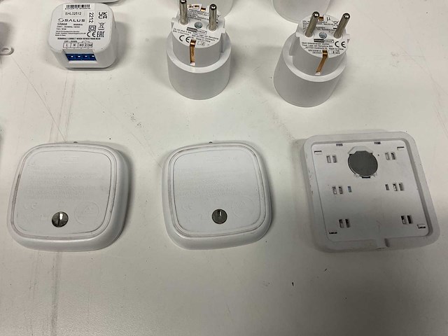 Partij slimme schakelaars en stekkermodules - afbeelding 3 van  3