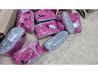 Partij sloffen en slippers - afbeelding 3 van  7