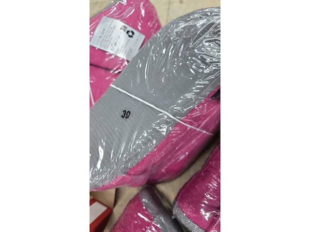 Partij sloffen en slippers - afbeelding 5 van  7