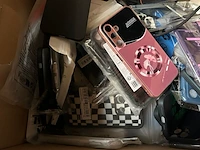 Partij smartphone hoesjes en accessoires w.o. selencia, imoshion - afbeelding 2 van  11