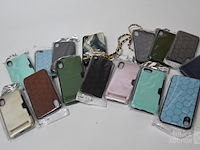 Partij smartphones hoesjes - afbeelding 1 van  4