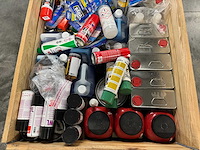 Partij smeermiddelen & werkplaatschemicaliën - lijm/kit, sprays, smeermiddelen & reinigers (150kg) - afbeelding 3 van  7