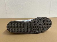 Partij sneakers en werkschoenen - afbeelding 6 van  30