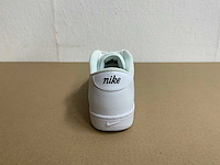 Partij sneakers en werkschoenen - afbeelding 11 van  30