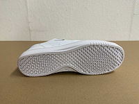 Partij sneakers en werkschoenen - afbeelding 14 van  30