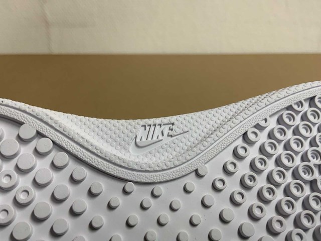 Partij sneakers en werkschoenen - afbeelding 15 van  30