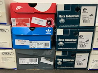 Partij sneakers en werkschoenen - afbeelding 22 van  30