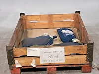 Partij sneeuwkettingen, o.a pewag