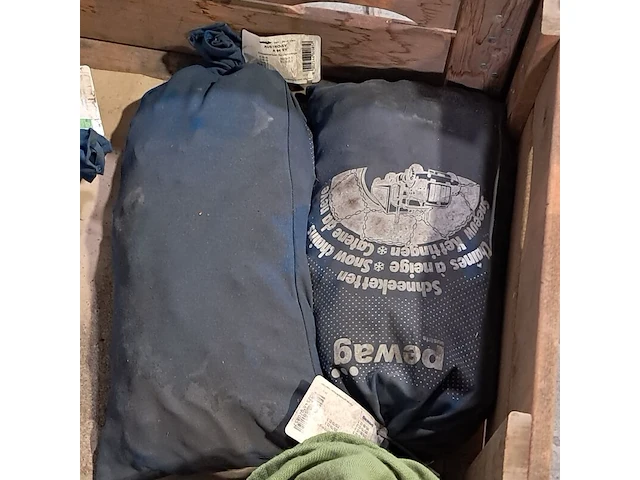 Partij sneeuwkettingen, o.a pewag - afbeelding 6 van  7