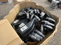 Partij sneeuwschuiver met houten steel - afbeelding 9 van  9