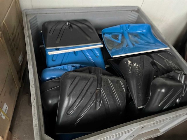 Partij sneeuwschuiver/schep - afbeelding 2 van  5