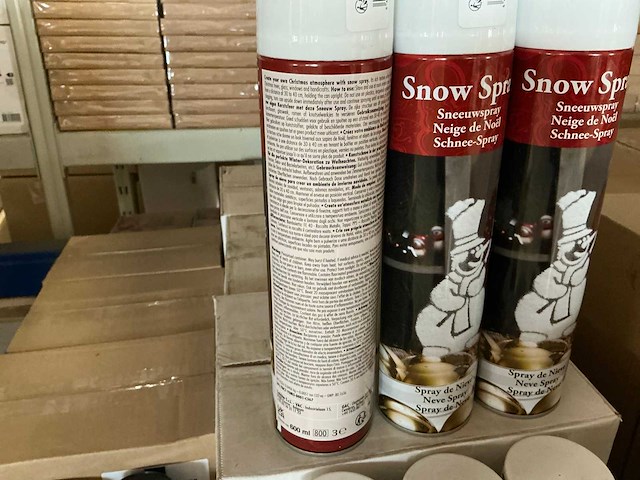 Partij sneeuwspray 600ml (227x) - afbeelding 3 van  5