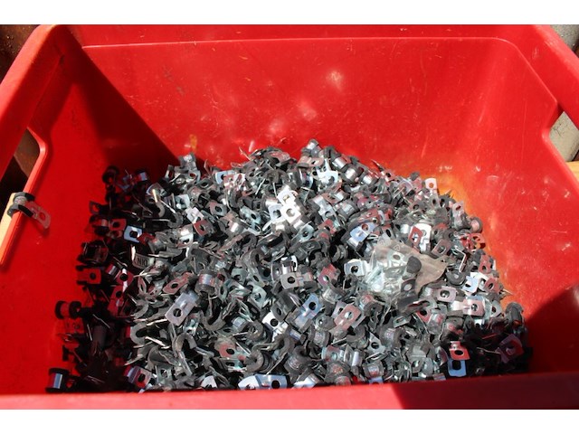 Partij snoerclips (p-clips) ca 7500 gram - afbeelding 6 van  9