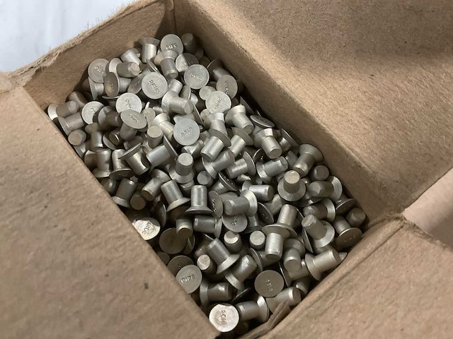 Partij solid rivets - afbeelding 3 van  3