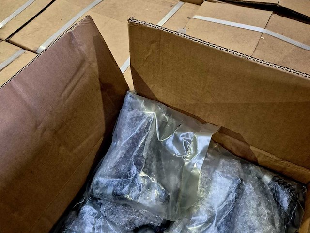 Partij solutech machine hendels m16 x 22 zwart (nieuw) t8015-16 (2880x) - afbeelding 4 van  8