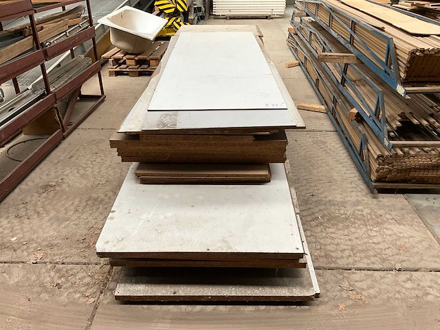 Partij spaanplaat vloerdelen - afbeelding 2 van  5