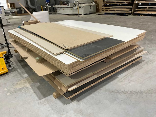 Partij spaanplaat - afbeelding 3 van  6