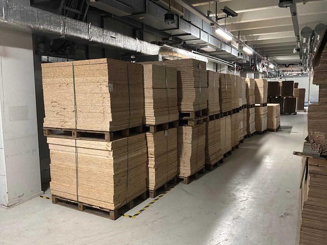 Partij spaanplaten - afbeelding 1 van  6