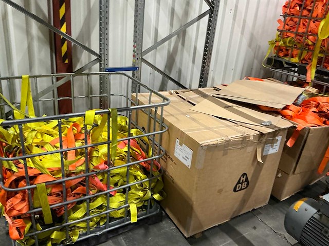 Partij spanbanden, ratels en gespen - afbeelding 11 van  15
