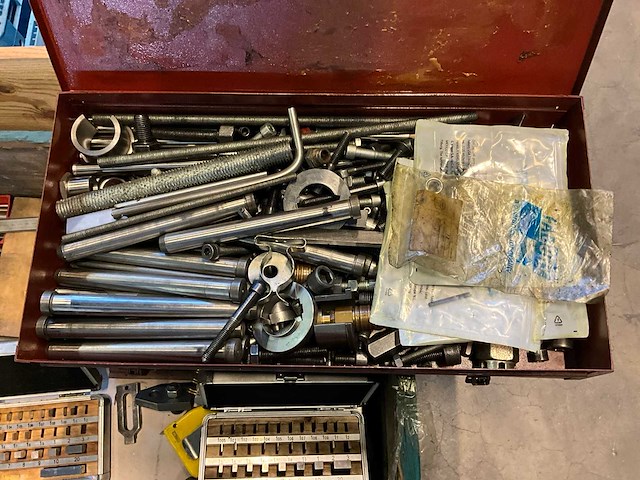 Partij spanmiddelen, eindmatensets en meetgereedschap - afbeelding 6 van  7