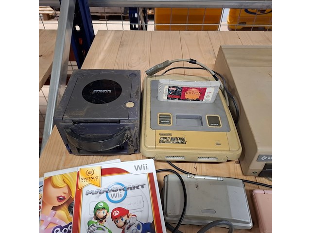 Partij speelcomputers en games, o.a. nintendo - afbeelding 3 van  7