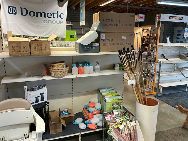 Partij speelgoed en divers - afbeelding 1 van  10