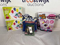 Partij speelgoed en games - afbeelding 1 van  1