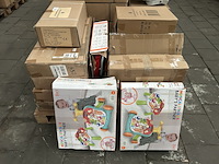 Partij speelgoed w.o. baby walker, kinderfietsen i-wannahave - afbeelding 1 van  8