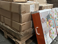 Partij speelgoed w.o. baby walker, kinderfietsen i-wannahave - afbeelding 2 van  8